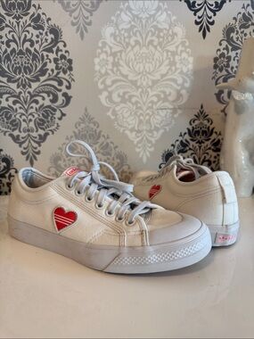 Adidas Nizza Trefoil Valentine’s edition